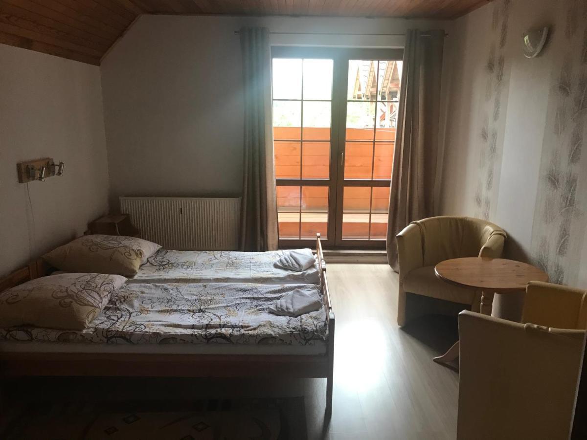 Hotel Pensjonat Janus Ruciane-Nida Esterno foto